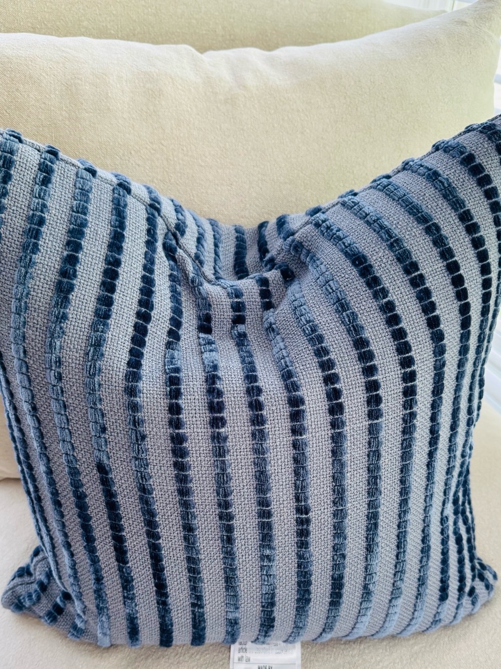 Gorgeous pillow from India duck feathers